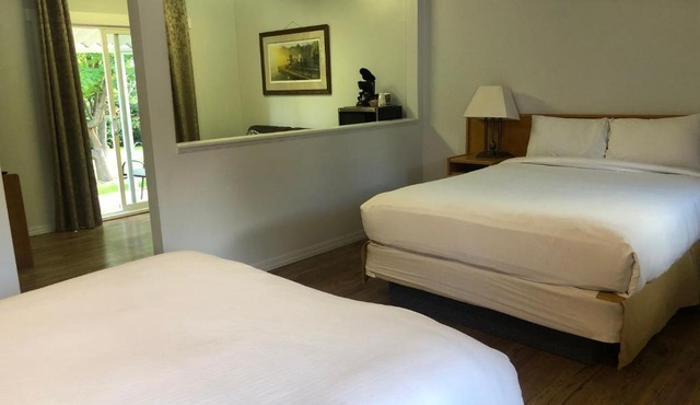 Bavarian Orchard Motel