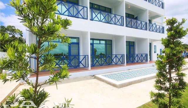 Bay Villa Hall