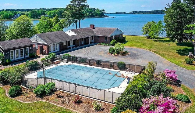 Bayfront Retreat w/ Game Room + Outdoor Pool!