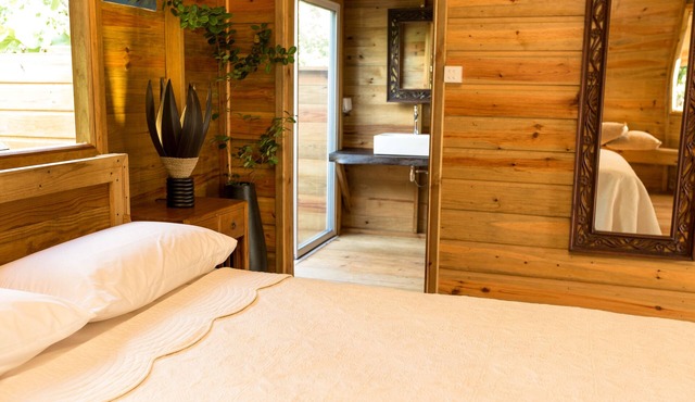 BAYLEAF: The Perfect Hideaway near secluded beach