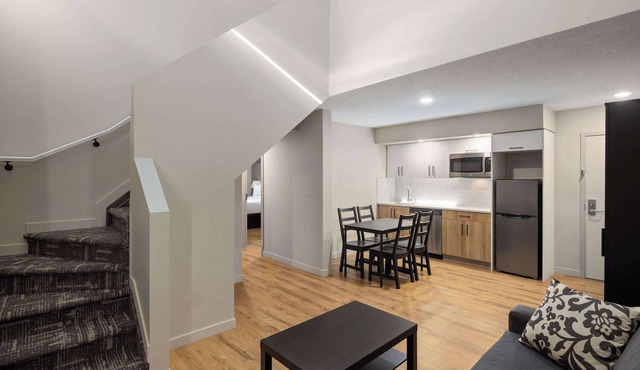 Baymont By Wyndham West Edmonton