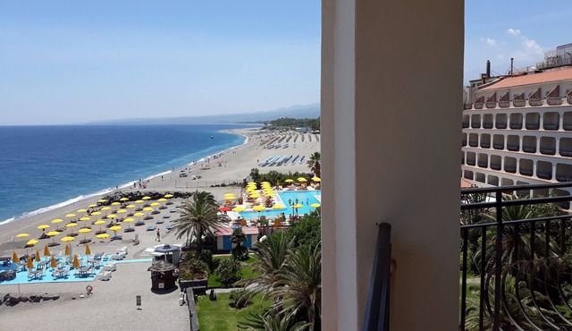 BB Villa Overlooking Sea, Mountain, Coast - Renovated Ancient Winery More