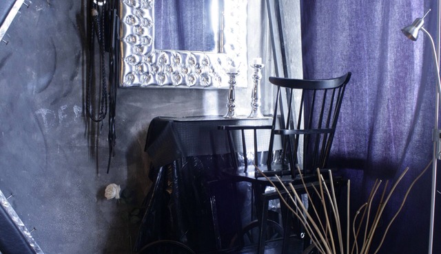 BDSM apartment "Fetish-Hostel" (m. Vaulted cellar possible)