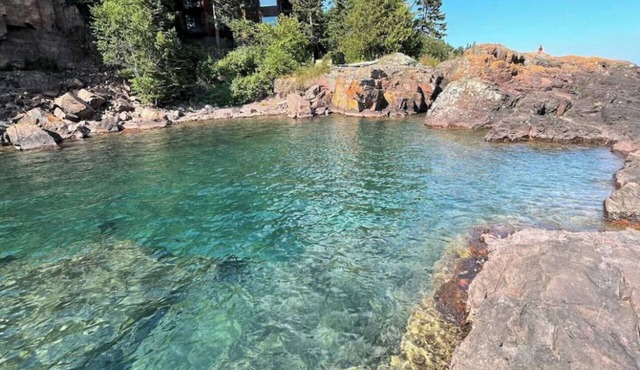 Be mesmerized by exceptional views of Lake Superior. Perched above the water!
