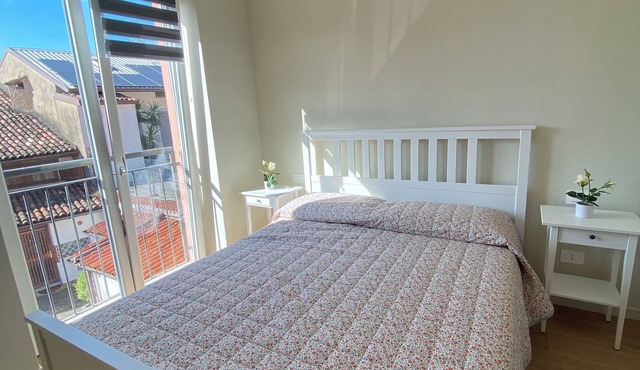 BEA House - Elegant Studio Apartment 10 min from BG