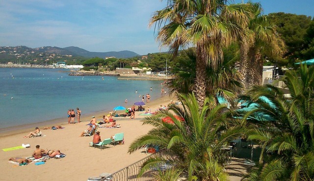 Beach 350m, walks and hikes, sea view, apartment + covered terrace