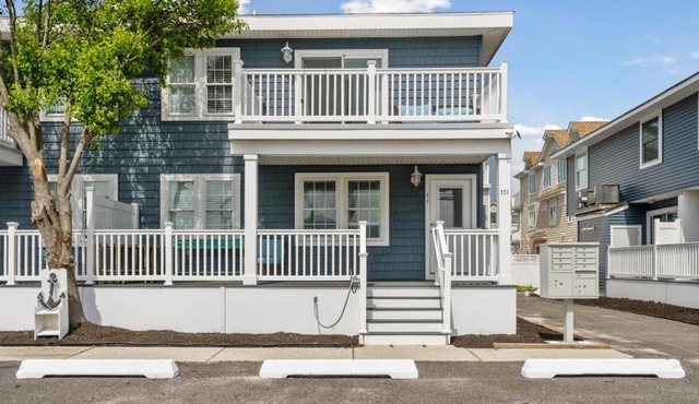 Beach Block Parking Modern Decor Porch
