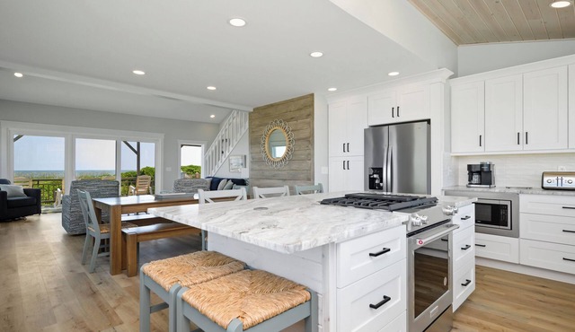 Beach Buzz: Oceanfront with Expansive Beach and Sound Side Decks