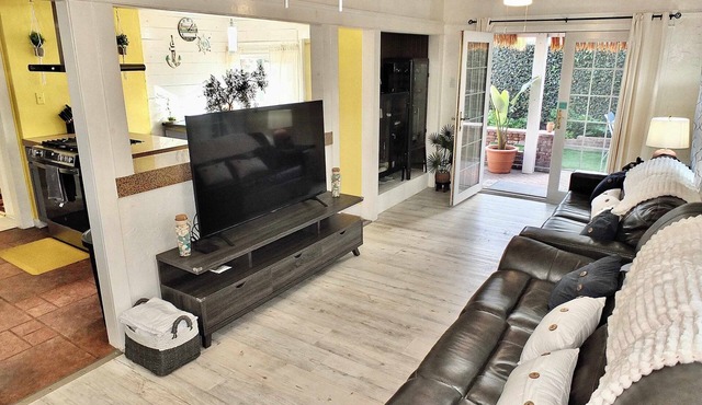 Beach Close, Backyard Retreat, Sleeps 4, World Cup