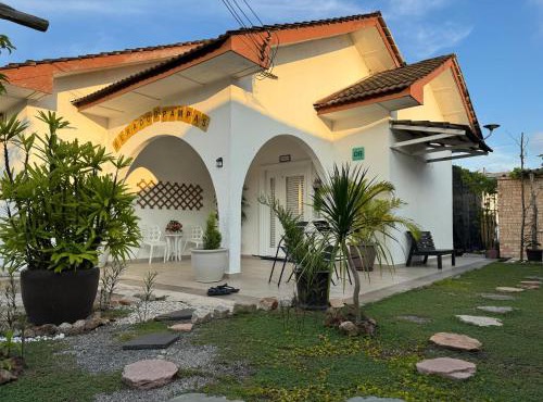 Beach Cottage Homestay Kemaman - Berado D Pampass