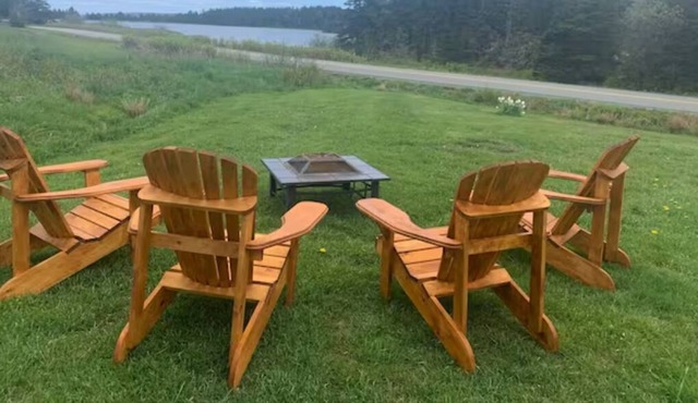 Beach Cottage - walk to beach, listen to wave sounds, enjoy the sauna!