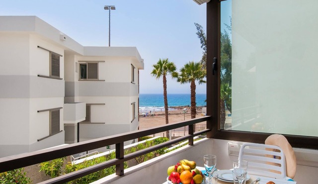 Beachfront Siesta 21 by VillaGranCanaria