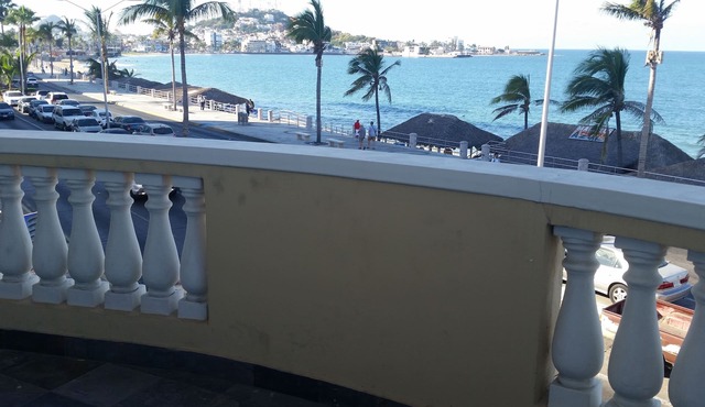 Beach front 2 master suites private condo with roof top Clubhouse and Lap Pool