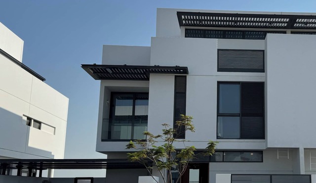Beach Front 4-bedroom villa with heated SPA pool