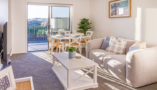 Beach Front Abode- 2 Bed 2 Bath