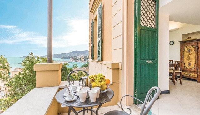 Beach front apartment in Rapallo GE with swimming pool