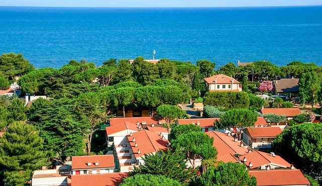 Beach front apartment in Orbetello
