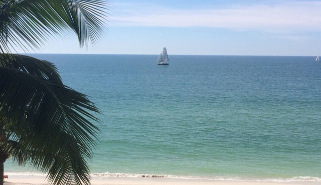 Beach front. Breathtaking views of the Gulf of AMERICA from every room.