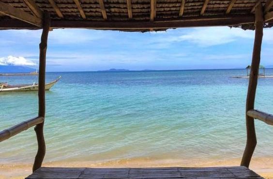 Beach Front Calatagan Apartelle