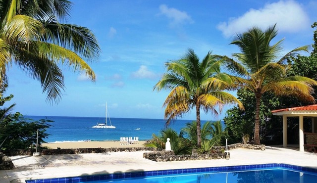 Beach Front Condo in Down Town Location