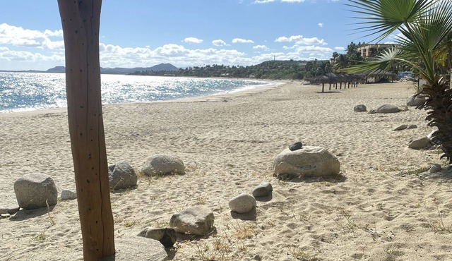 Beach Front Condo with Outstanding Views
