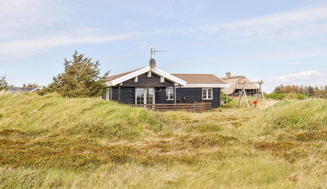 Beach front home in Ringkøbing with sauna