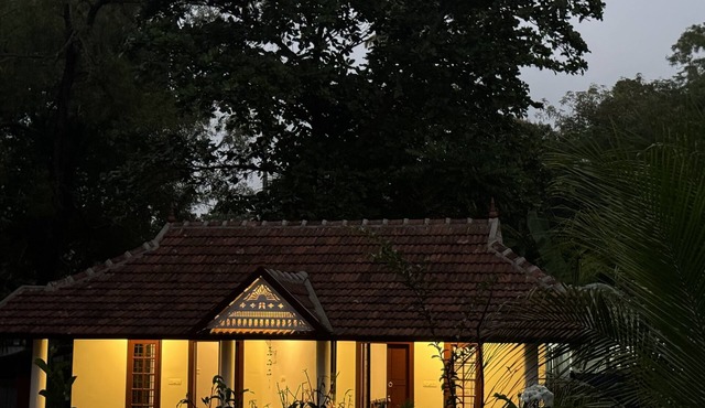 Beach Front Home in Marari : Marari Helen Villa