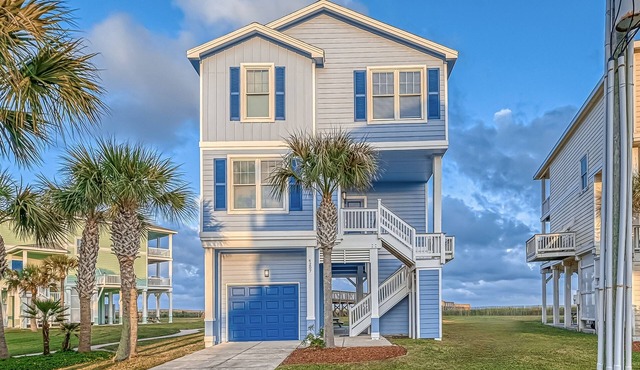 Beach Front House, sleeps 12, Galveston Island, Pointe West Resort - 4 bed/4bath