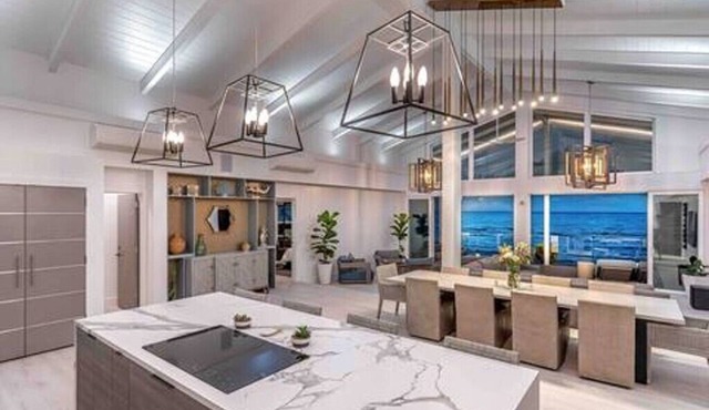 Beach Front Stunner- 4 Bedroom 4 Bath
