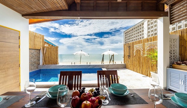 Beach Front Villa with 3 Bedrooms - CA3