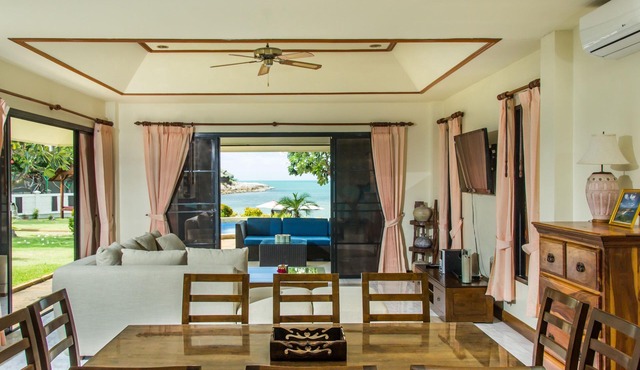 Beach front villa with private pool and 5 bed rooms with stunning view in resort