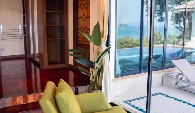Beach Front Villa with Stunning views and own private beach,relax, BBQ.