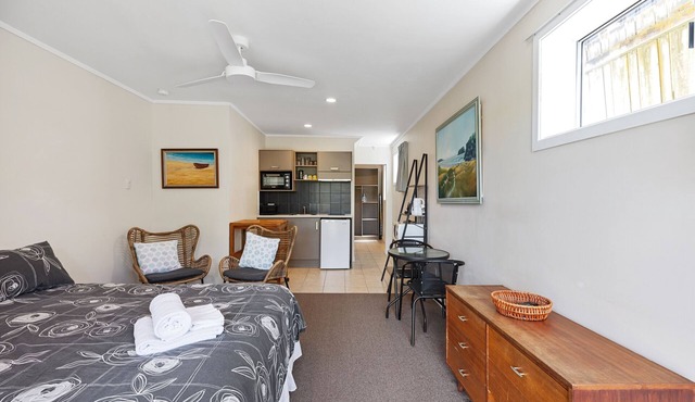 Beach Haven - Papamoa Downstairs Unit