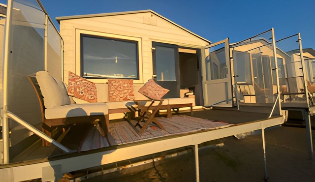 Beach house on the North Sea coast - IJmuiden Kleine Strand