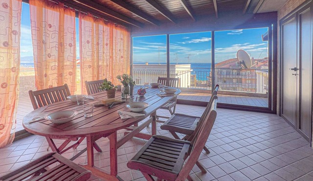 Beach House Roccalumera
