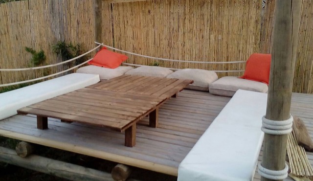 Beach house with large garden next to the beach of Valdevaqueros in Tarifa.