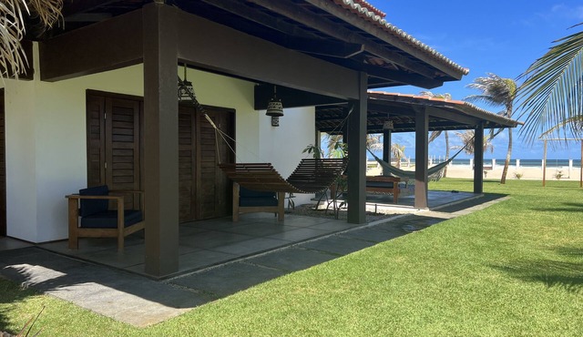 Beach House with Pool - Kitesurfing