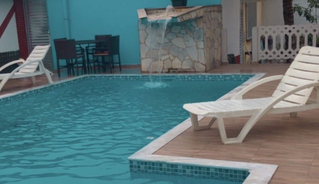 Beach house with pool, for weekends and holidays.