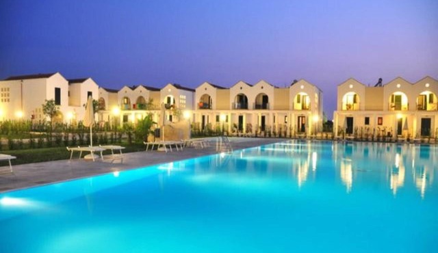 Beach in 5 min | Pool Access | n.63, Otranto, Italy