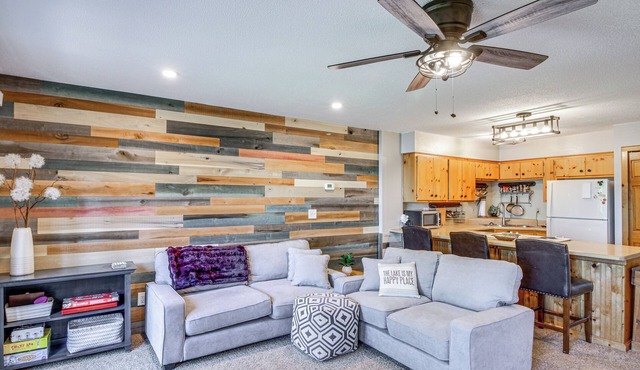 Beach & Lake Access: Brainerd Townhome