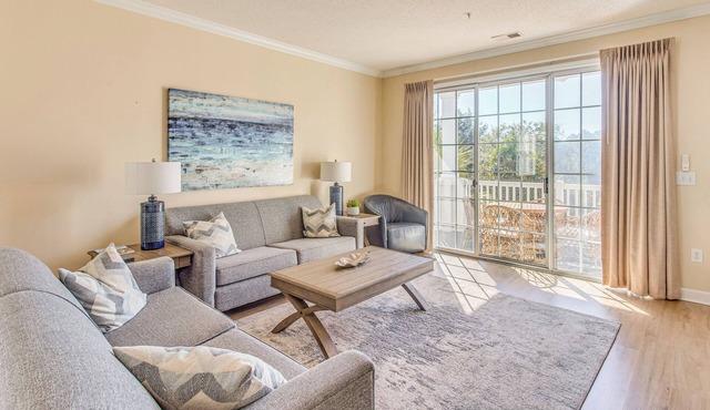 Beach Shuttle & Pool: North Myrtle Beach Condo!
