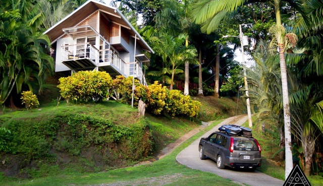 Beach Side Cozy Studio with Amazing Ocean Views