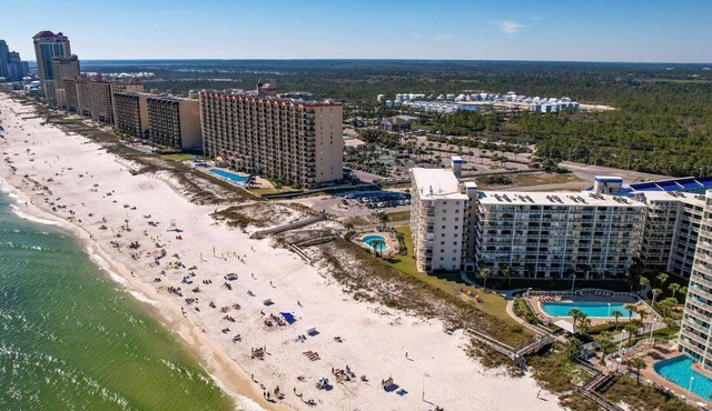 Beach View 3br/2ba W/pools Sleeps 8
