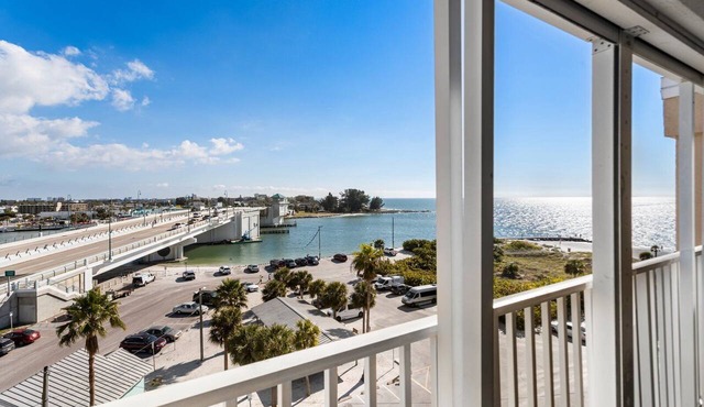 Beach View - Balcony - 3b 2b - Beach Place #505