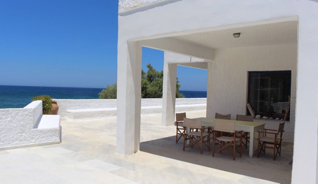 Beach Villa Akrotiri