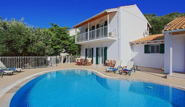 Beach Villa Oneiro