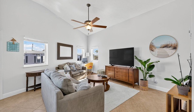Beachbound 1282 2 Bed 2 Bath Updated Island Home On Nettles Island