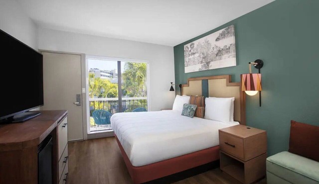 Beachcomber 2-Room Stay with Courtyard Views and Pool Access