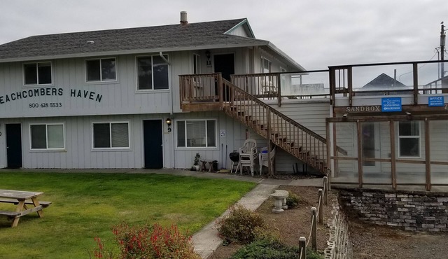 Beachcombers Haven - Family and Group event lodging on the central Oregon Coast!