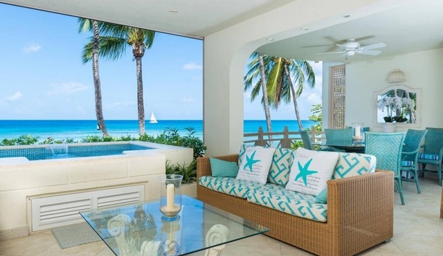 Beachfront 1-Bed with Spa Pool - Reeds House 9